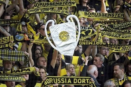 Dortmund_tifosi_Champions