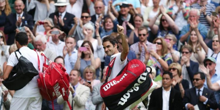 Federer_saluto_Wimbledon