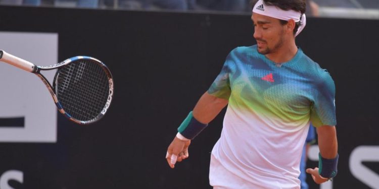 Fognini_racchetta