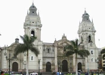 Lima_cattedrale_r439