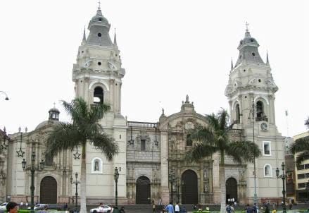 Lima_cattedrale_r439