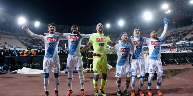 Napoli_esultanza_curva