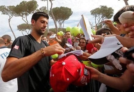 Nole_autografi