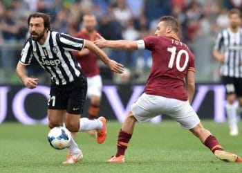 Pirlo_Totti_contrasto