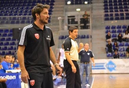 Pozzecco_coach_Varese