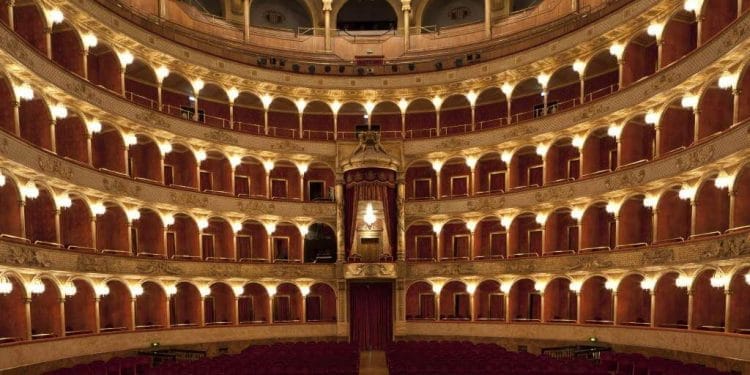 Teatro_dellOpera_di_Roma__Silvia_Lelli_20120119_53