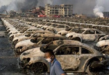 Tianjin_Cina_auto_esplosione