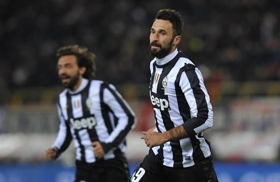 Vucinic_Pirlo