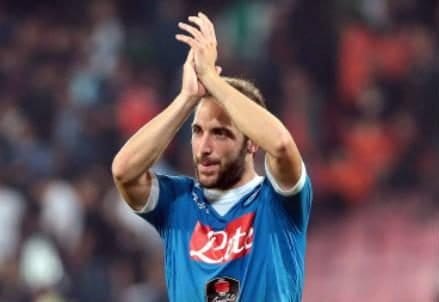 applauso_higuain