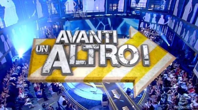 avanti-un-altro-logo