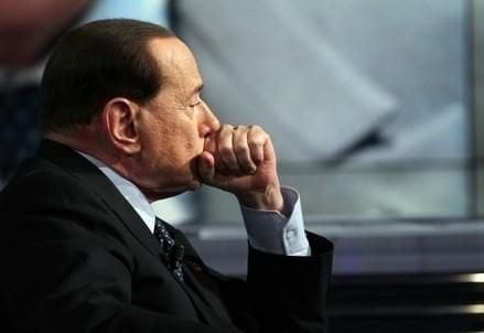 berlusconi_attenzione_profiloR439