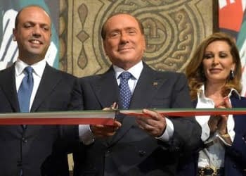 berlusconi_forzaitalia_nastroR439