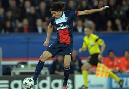 cavani_guardalinee