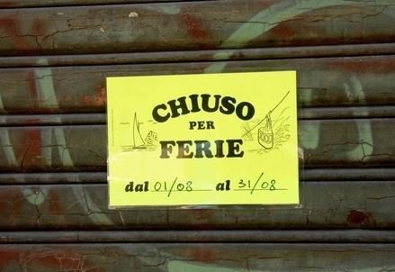 ferragosto_chiuso_per_ferie_phixr