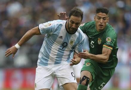 higuain_argentina_bolivia