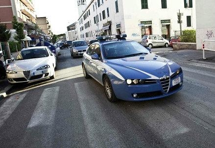 infophoto_auto_polizia_R439-1