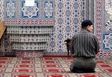 islam_preghiera_europaR439