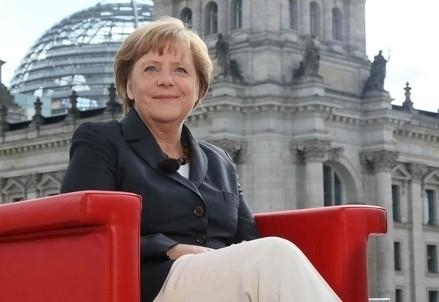 merkel_poltronarossaR400