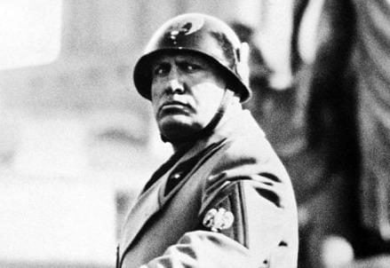 mussolini_fascismo1R439