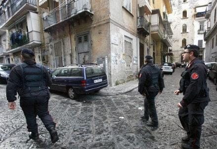 napoli_polizia_R439