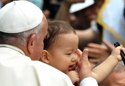 papafrancesco_bambino_asiaR439