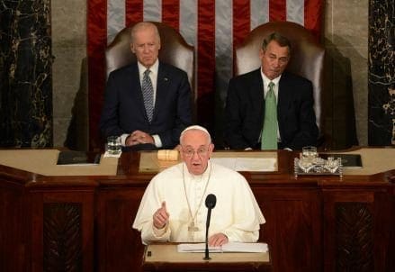 papafrancesco_congressousa1R439