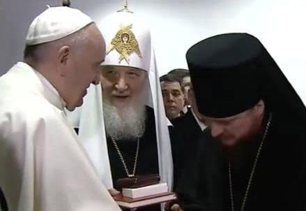 papafrancesco_kirill_avanaR439