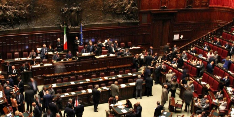 parlamento_italiano_gente