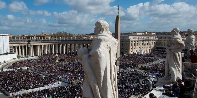 piazza_san_pietro_messa_papa