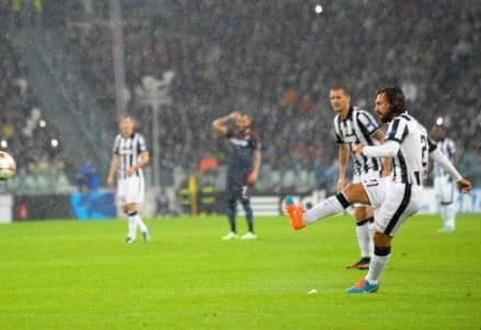 pirlo_punizione