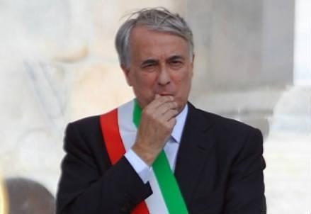 pisapia_pensieroso