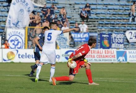 prato_portiere_rilancio