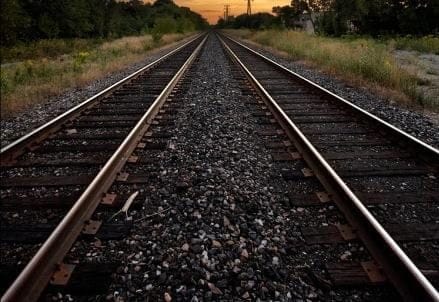 rails_summerhil_yonge_tall_01