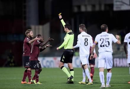 salernitana_provercelli_ammonizione