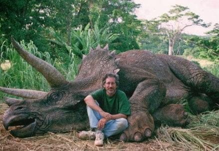 spielberg-dinosauro_R439