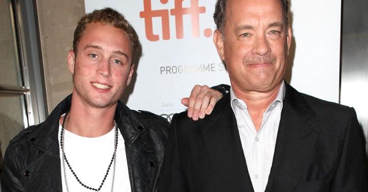 Tom-Hanks-insieme-al-figlio