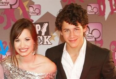 demilovato_nickjonasR375_26ago09