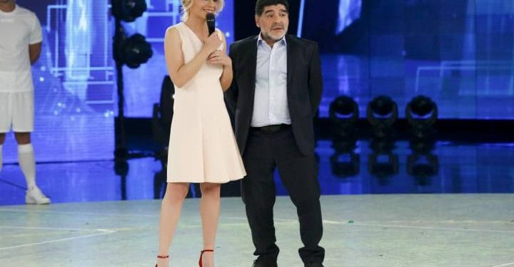 amici_maria_de_filippi_diego_armando_maradona_cs_2017