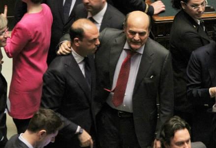 bersani_abbraccio_alfano_r439