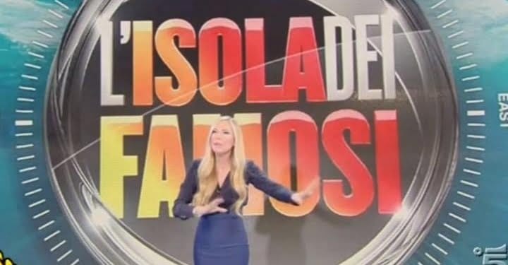 federica_panicucci_striscia_la_notizia_canale_5