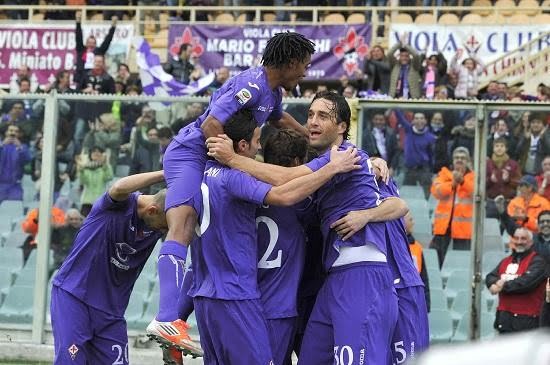 fiorentina_mucchio_toni