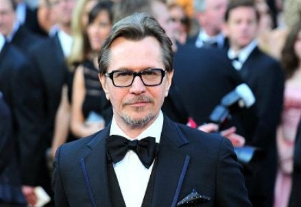 gary_oldman_R439