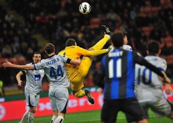 handanovic_rovesciata_cazzola