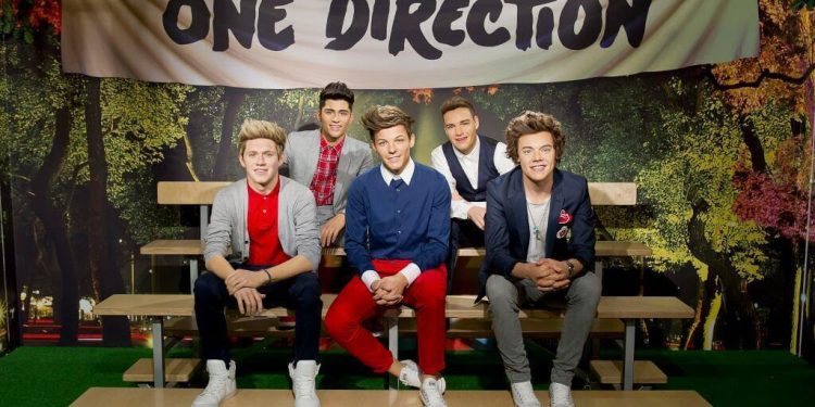 one-direction-statue-2