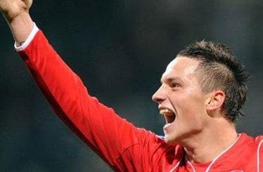 ARNAUTOVIC_R375