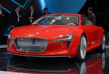 Audi20e-tron_R375