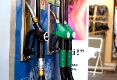 Benzina_Pompa_DistributoreR400