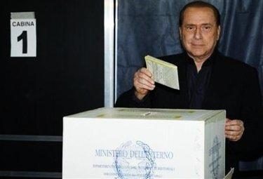 BerlusconiVoto_R375