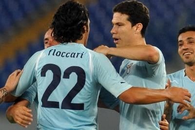 Hernanes_r400