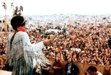 JimiHendrixWoodstock_R375